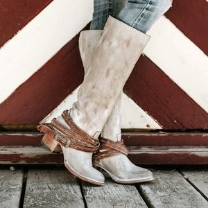 CANON Boot - 10 - Freebird by Steven